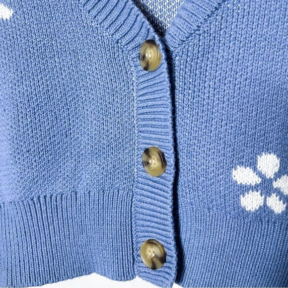 Aeropostale Sz. S Daisy mini cardigan in lavender with tortoise shell buttons - Picture 5 of 11